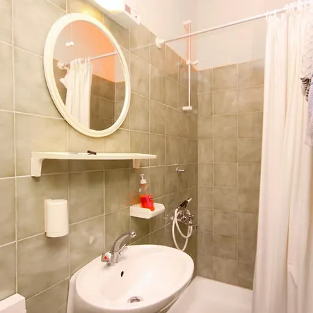 דירה Family-friendly With Swimming Pool Mundanije, Rab - 5072