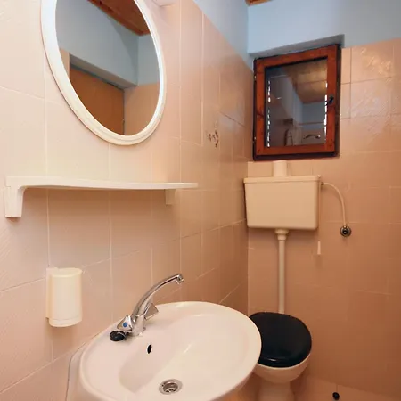 דירה Family-friendly With Swimming Pool Mundanije, Rab - 5072 Mundanije
