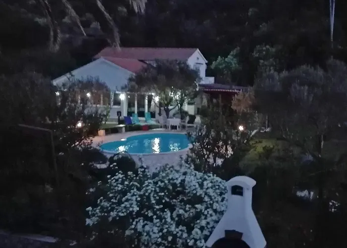 Family-Friendly Apartments With Swimming Pool Mundanije, Rab - 5072 Apartment Mundanije