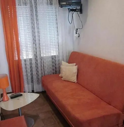 Family-Friendly Apartments With Swimming Pool Mundanije, Rab - 5072 * Mundanije