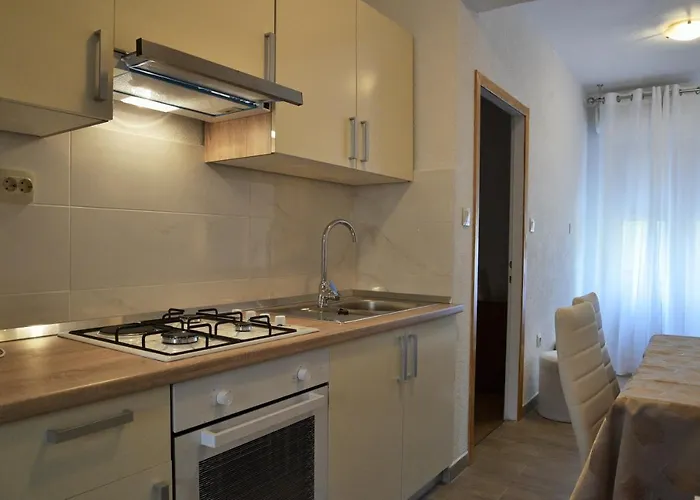 Lägenhet Family-Friendly Apartments With Swimming Pool Mundanije, Rab - 5072 Mundanije