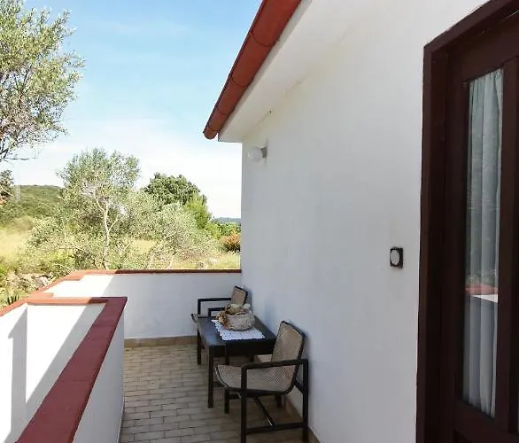 Family-Friendly Apartments With Swimming Pool Mundanije, Rab - 5072 *